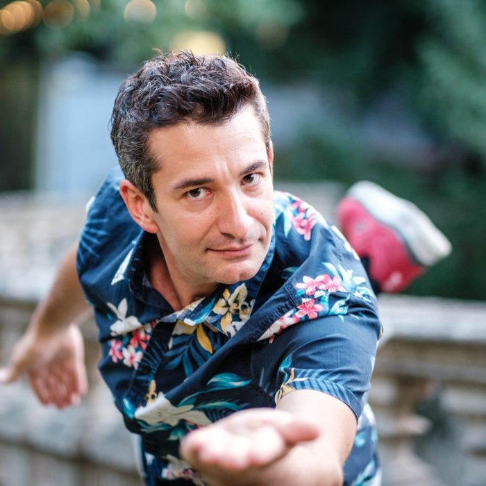 Omar Sarsam Theater im Park einbeinig oder fliegend